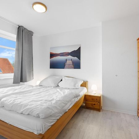 Ferienwohnung Muschel Hooksiel Exterior photo