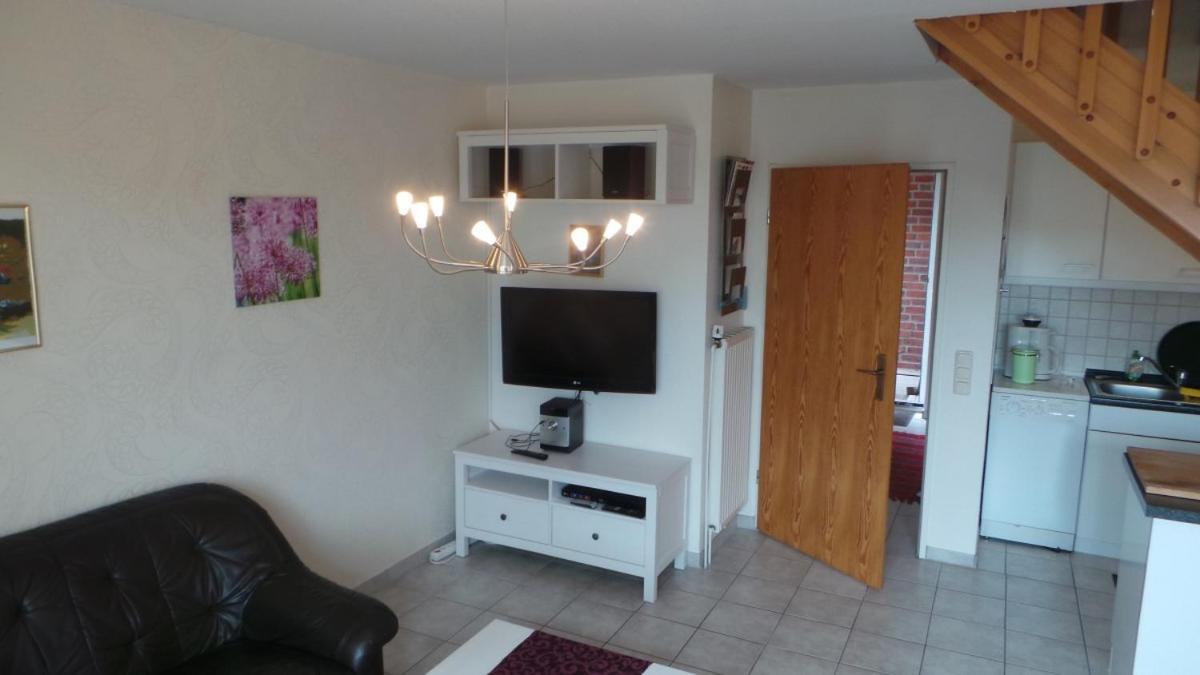 Ferienwohnung Muschel Hooksiel Exterior photo